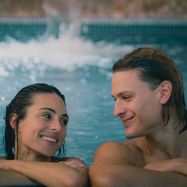 Fuga Romantica sul Lago di Garda in Treelodgy con Cena e Spa